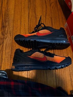 Nike Black and Orange Air Max 2013 sunset sneakers